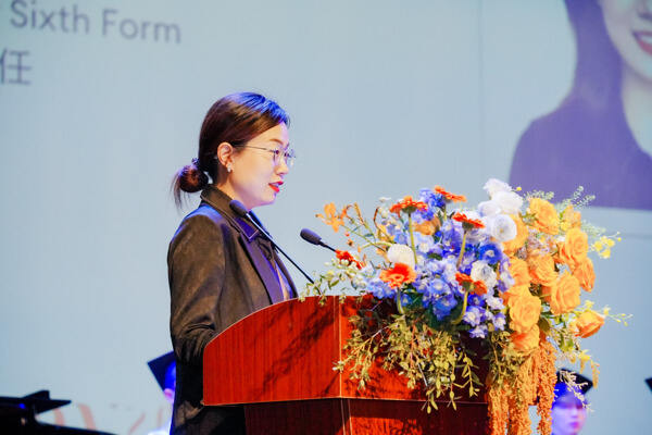 WCCH Sixth Form Graduation Ceremony,Hiba Academy Hangzhou