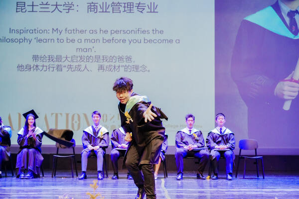 WCCH Sixth Form Graduation Ceremony,Hiba Academy Hangzhou