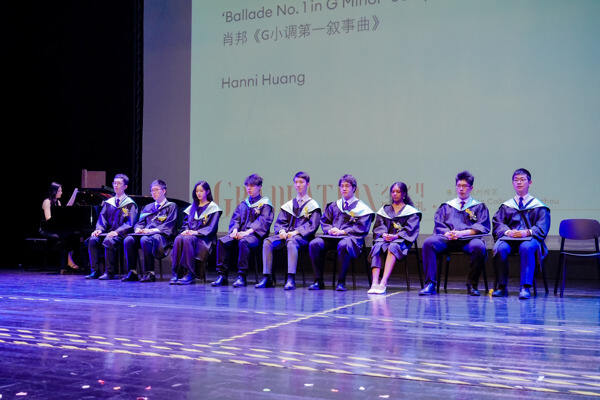 WCCH Sixth Form Graduation Ceremony,Hiba Academy Hangzhou