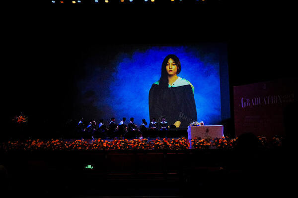 WCCH Sixth Form Graduation Ceremony,Hiba Academy Hangzhou