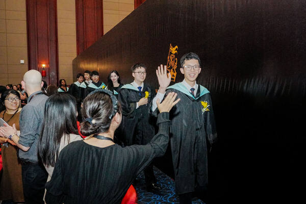 WCCH Sixth Form Graduation Ceremony,Hiba Academy Hangzhou