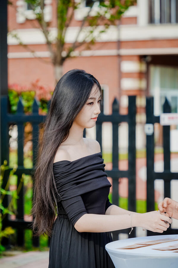 WCCH Sixth Form Graduation Ceremony,Hiba Academy Hangzhou
