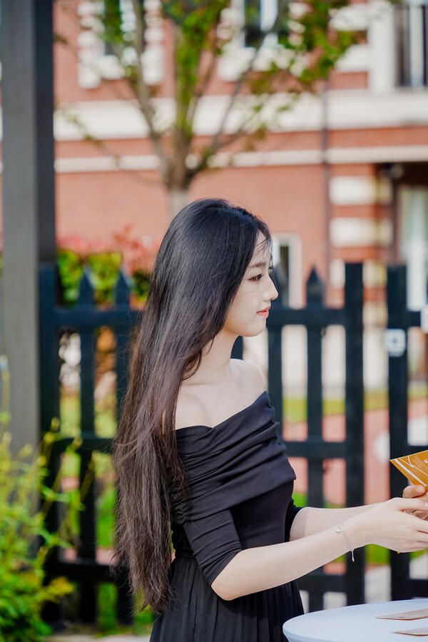 WCCH Sixth Form Graduation Ceremony,Hiba Academy Hangzhou