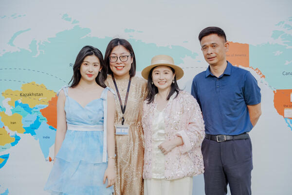 WCCH Sixth Form Graduation Ceremony,Hiba Academy Hangzhou
