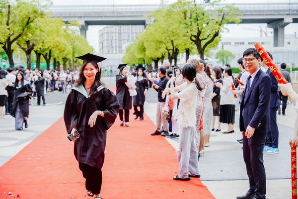2025 Sixth Form Graduation Ceremony,Hiba Academy Hangzhou