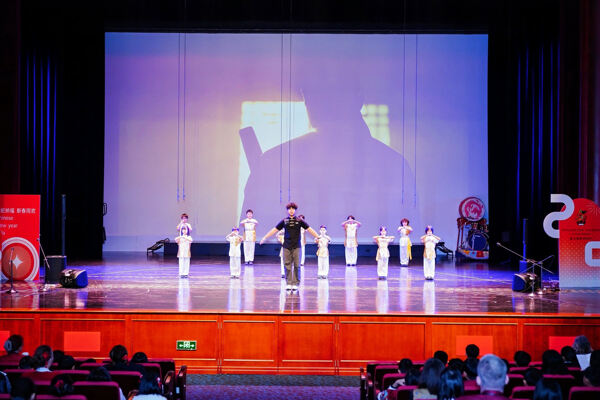 蛇年新春庆祝盛典,杭州市萧山区惠立学校