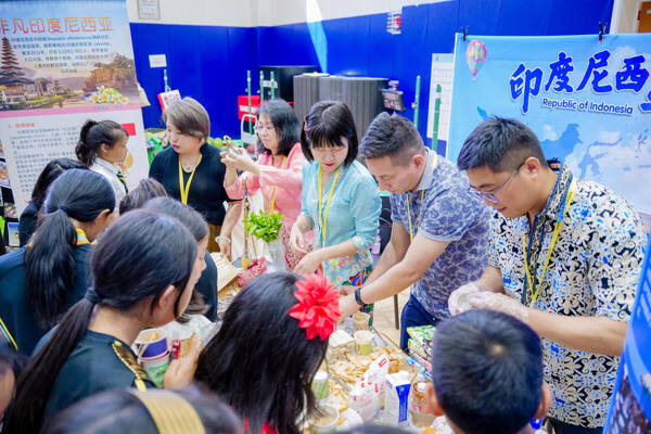 多元文化日,杭州市萧山区惠立学校