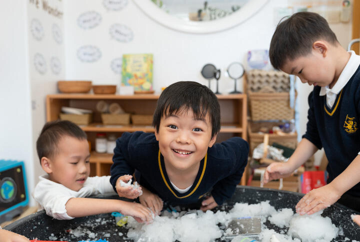 欢迎访问惠灵顿教育集团旗下学校-上海浦东新区民办惠立幼儿园官网，了解幼儿园最新信息。