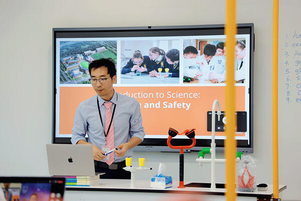 Grade 6 - 科学课,南通惠立学校