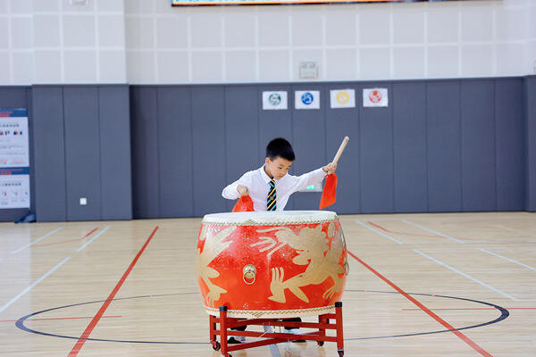 学生集会 - 国庆节庆祝,南通惠立学校
