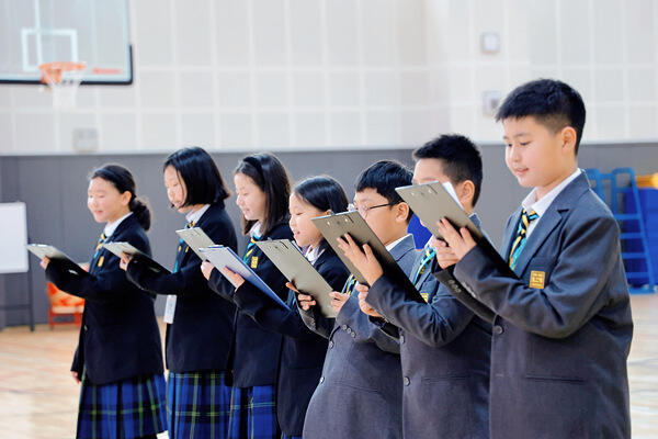 学生集会 - 国庆节庆祝,南通惠立学校