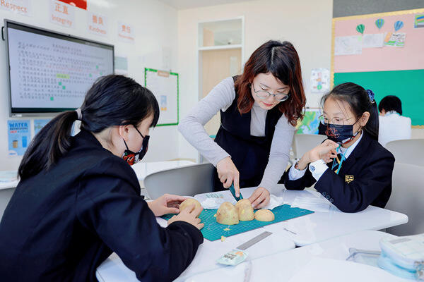 Grade 6 - 中文社会研习,南通惠立学校