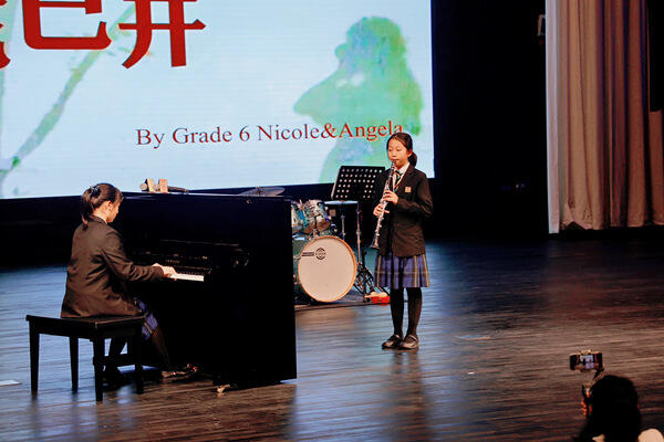 学生集会 - Grade 6,南通惠立学校