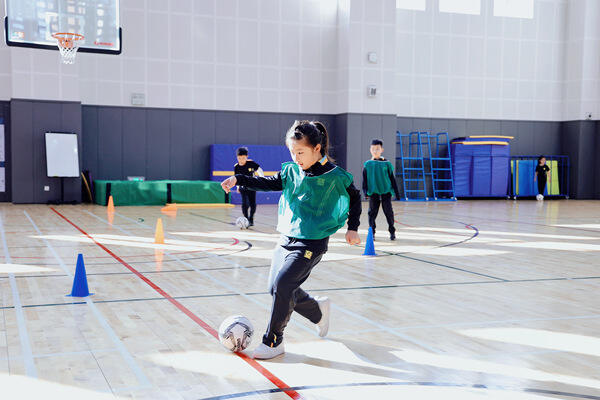 Grade 2&Grade 3 - 体育课,南通惠立学校