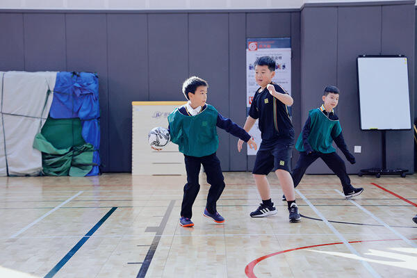 Grade 2&Grade 3 - 体育课,南通惠立学校