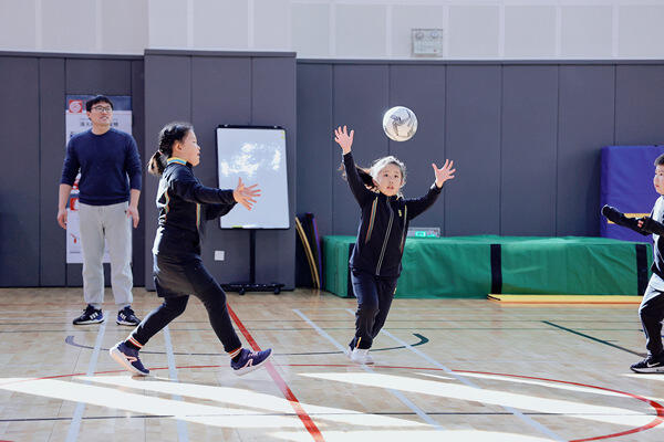 Grade 2&Grade 3 - 体育课,南通惠立学校