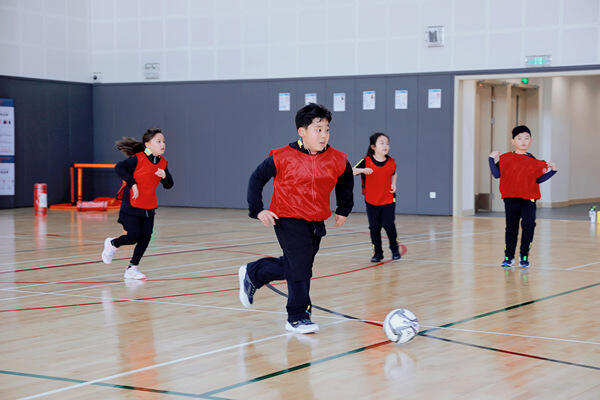 Grade 2&Grade 3 - 体育课,南通惠立学校