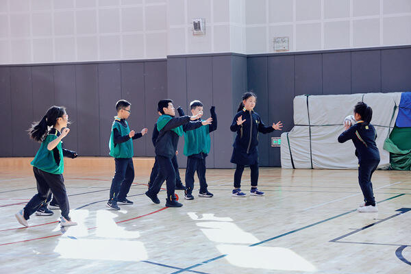 Grade 2&Grade 3 - 体育课,南通惠立学校