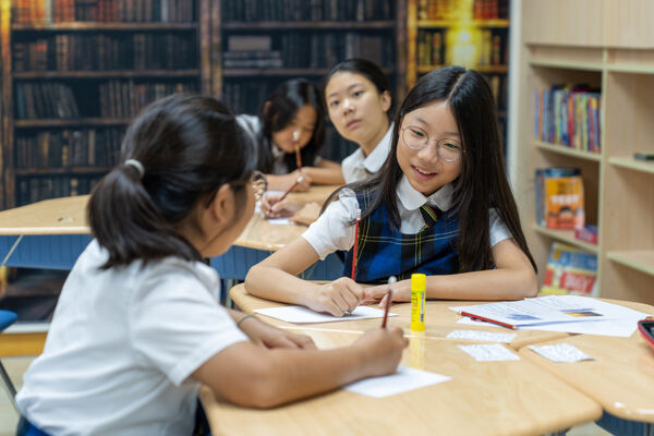 开学第一天,天津惠灵顿外籍人员子女学校