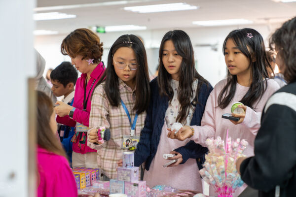 2025粉红慈善日,天津惠灵顿外籍人员子女学校