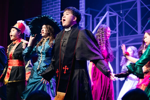 Jekyll & Hyde,Wellington College Bilingual Tianjin