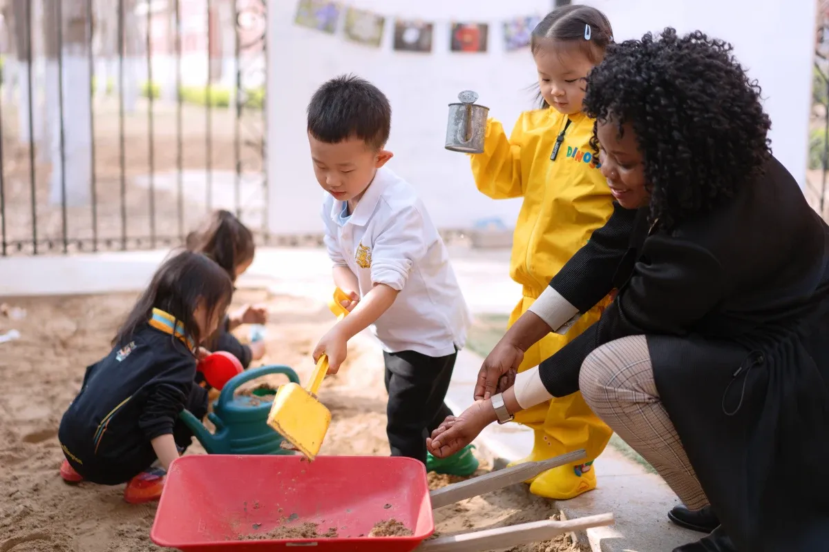 天津国际幼儿园学习环境，天津私立幼儿园户外学习