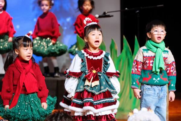 幼儿园圣诞秀,天津惠灵顿幼儿园