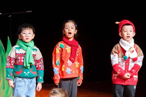 幼儿园圣诞秀,天津惠灵顿幼儿园