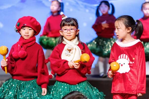 幼儿园圣诞秀,天津惠灵顿幼儿园