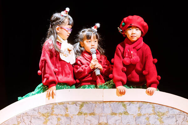 幼儿园圣诞秀,天津惠灵顿幼儿园