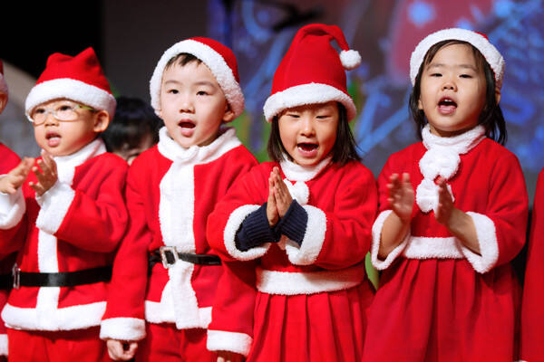 幼儿园圣诞秀,天津惠灵顿幼儿园