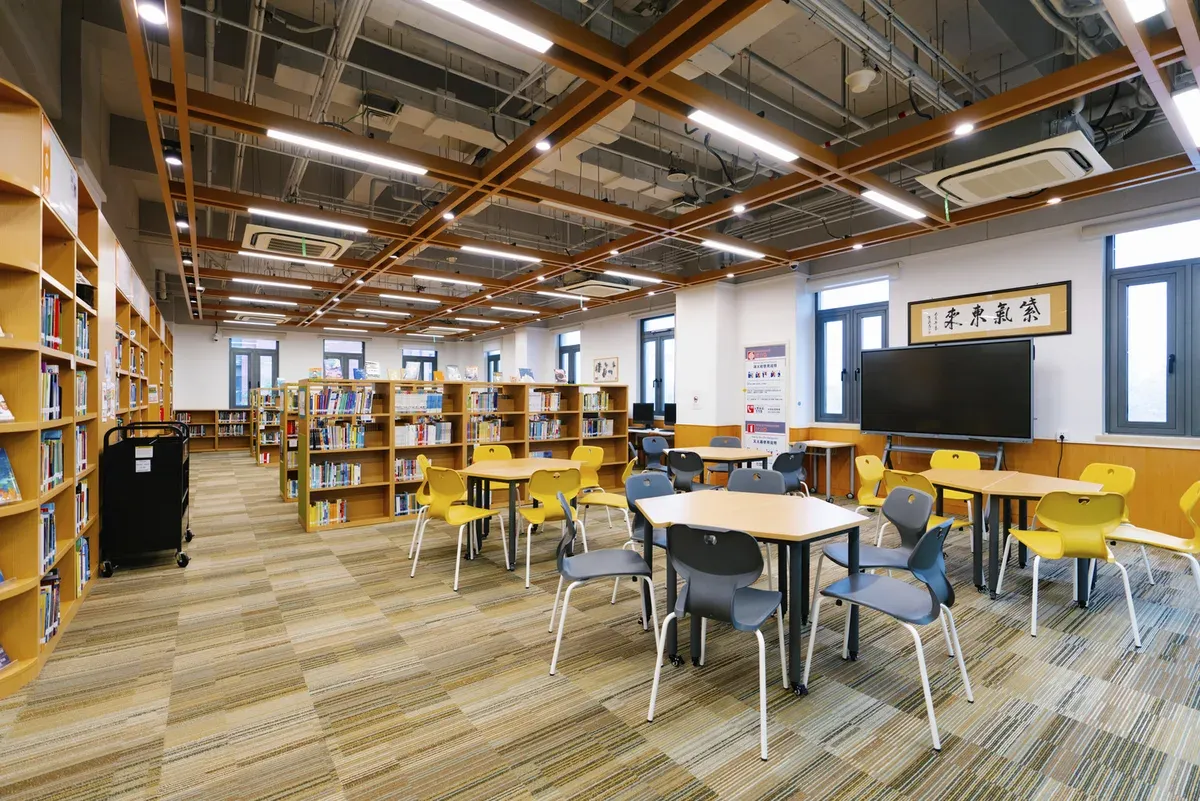 上海浦东新区民办惠立学校图书馆