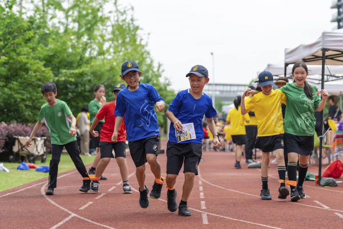 上海惠立学校体育课程