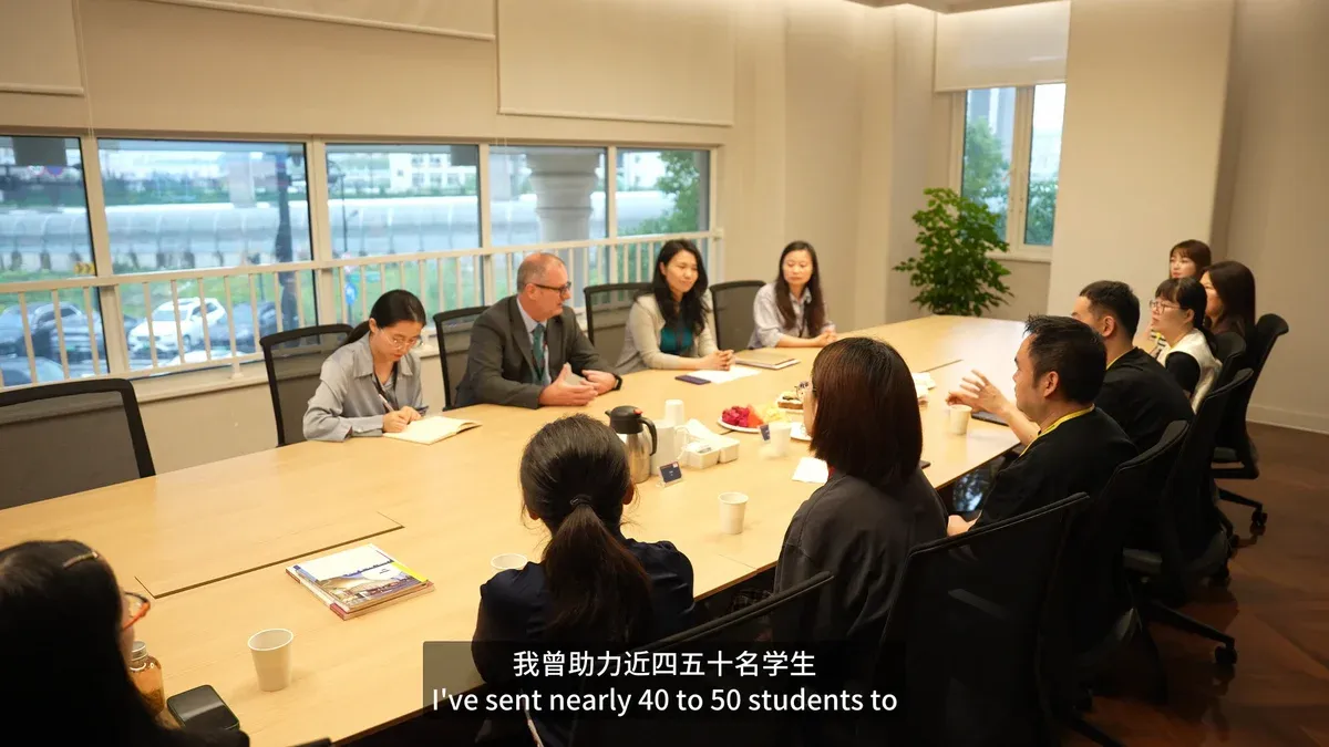 惠灵顿杭州校区迎来中学部新领导