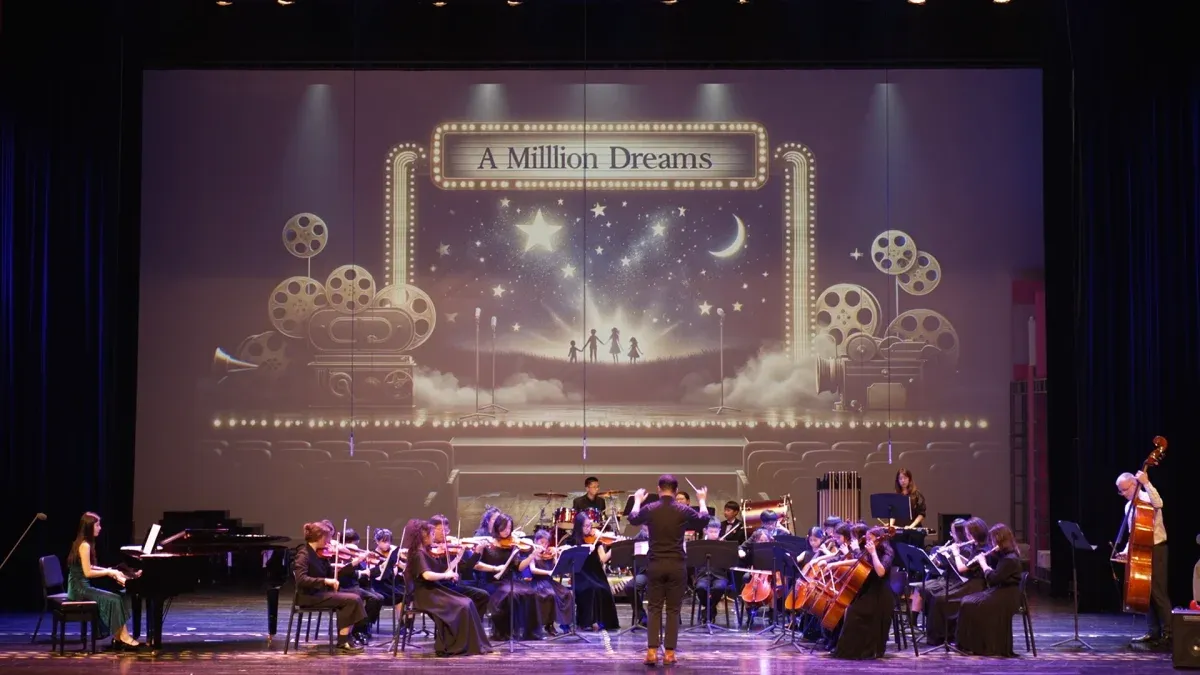 A Symphony of Silver Screen Dreams, an Orchestral Delight 