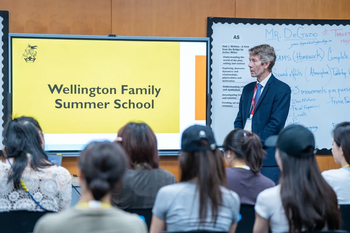 英国惠灵顿公学夏令营课程总监David Wilson来访杭州校区