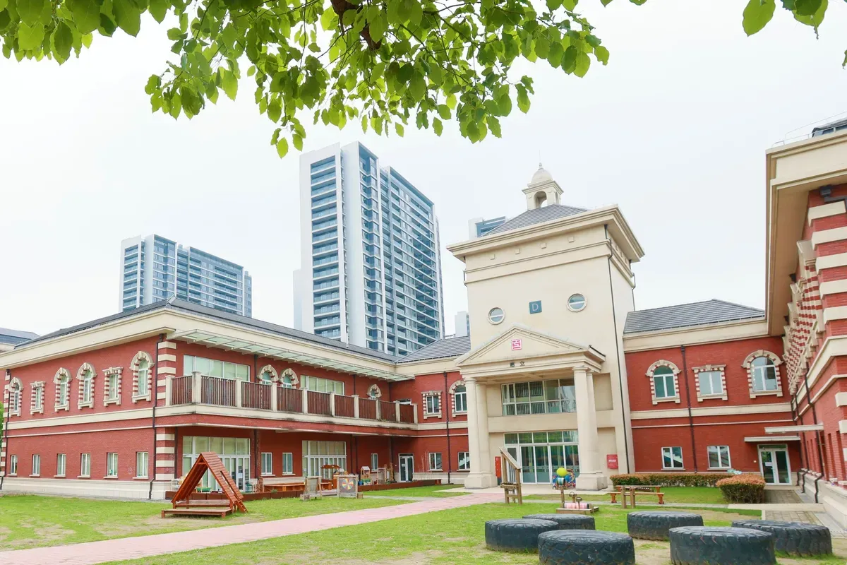 惠灵顿教育集团学校成员