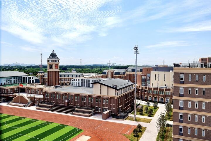 欢迎访问惠灵顿教育集团旗下学校-南通惠立学校官网，了解学校最新信息。