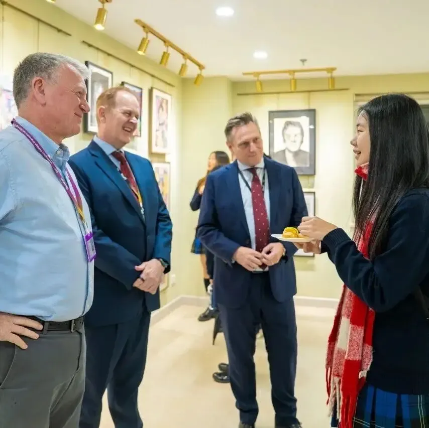 上海惠灵顿携手Oogie Art，助力艺术学子圆梦名校